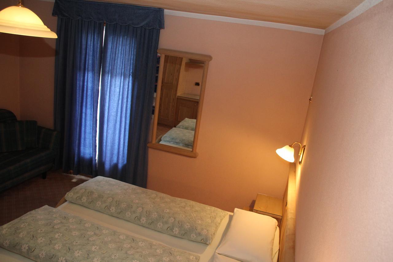 Albergo Caravasc Livigno Buitenkant foto