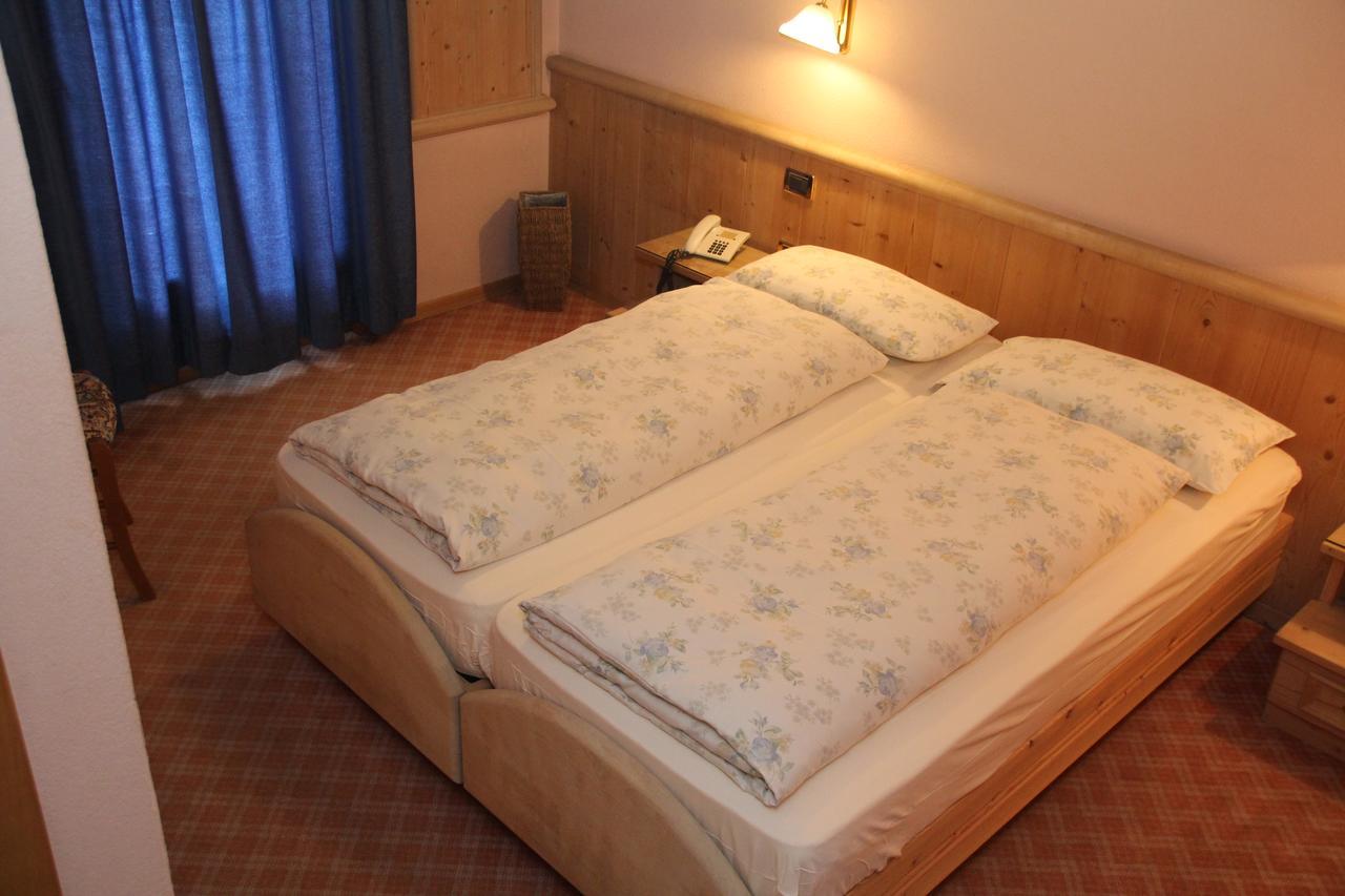 Albergo Caravasc Livigno Buitenkant foto
