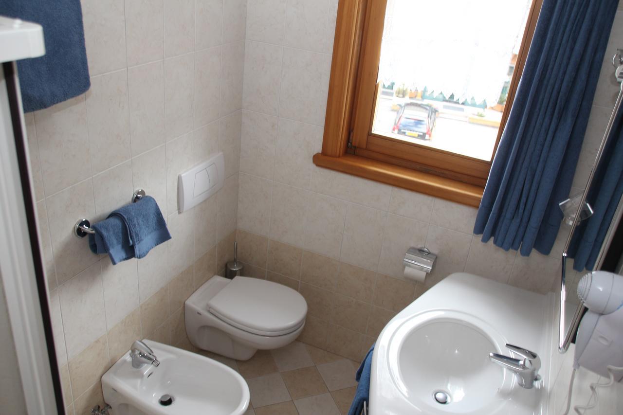 Albergo Caravasc Livigno Buitenkant foto